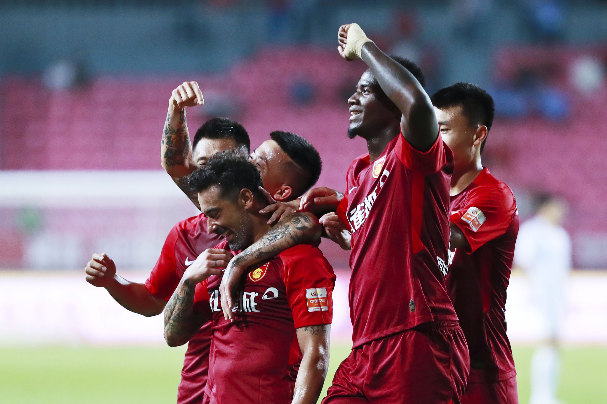 Ninjas in Pyjamas team New Year's greetings： 新年快乐，祝大家在蛇年里充满无限期待